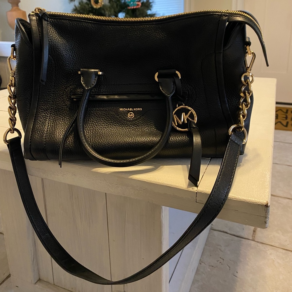 Michael Kors Carine Medium Satchel